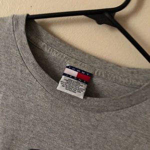 Tommy Hilfiger Shirts - 🌸Vintage Tommy Hilfiger box logo sport tee Tommy Hilfiger Shirts - 🌸Vintage Tommy Hilfiger box logo sport tee